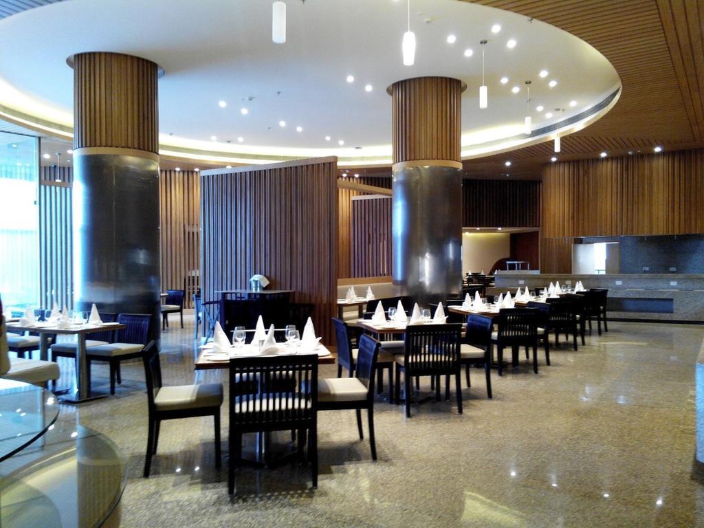 Country Inn & Suites By Radisson, Meerut Exterior foto