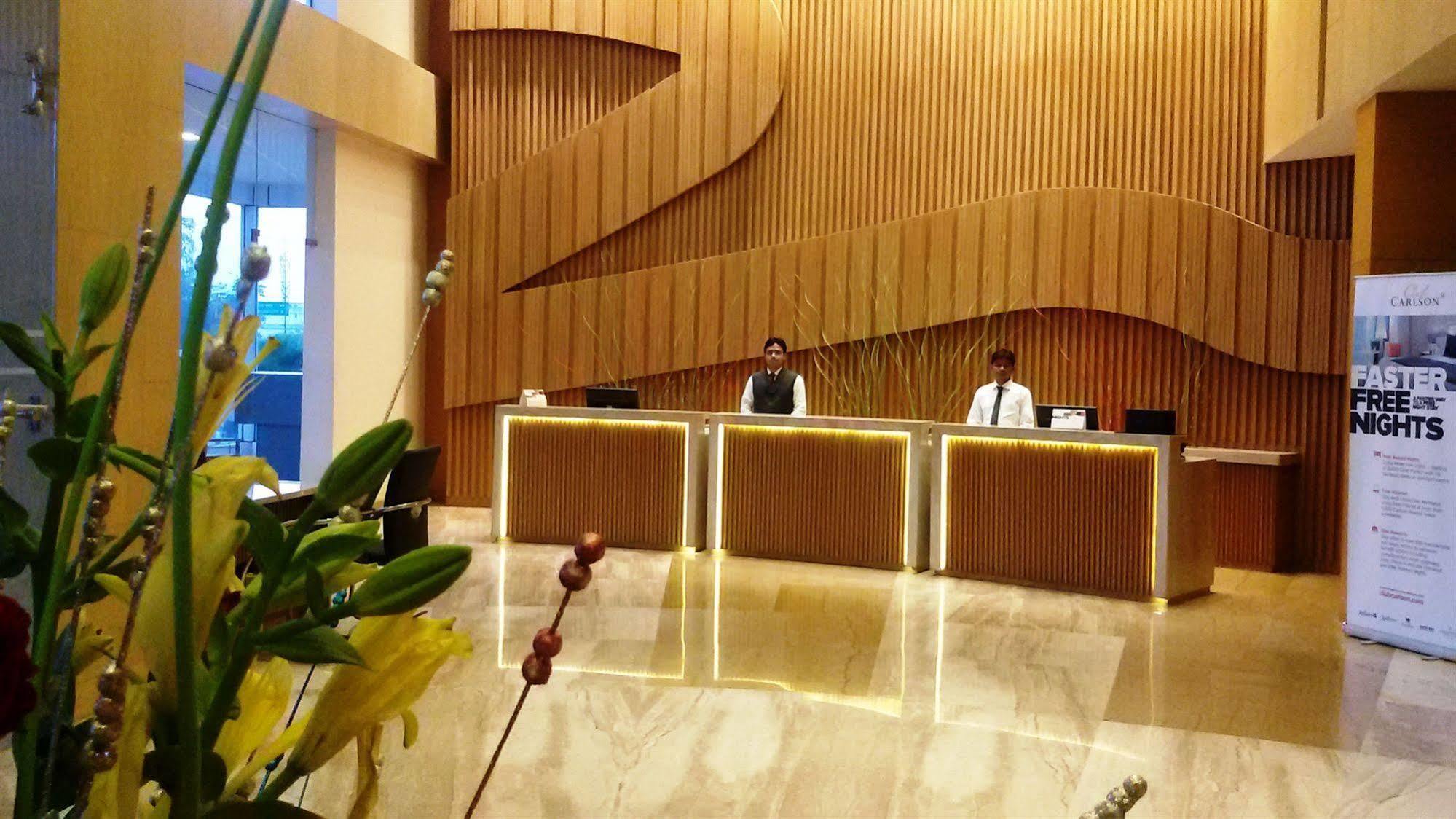 Country Inn & Suites By Radisson, Meerut Exterior foto